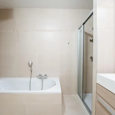 Apartment Parklane-3 By Interhome