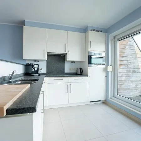 Apartment Parklane-3 By Interhome